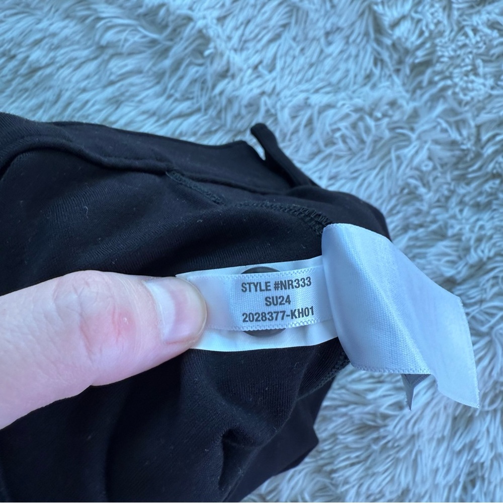 Madewell 2024 Black Pleated Short Ponte Size Small - Picture 10 of 14